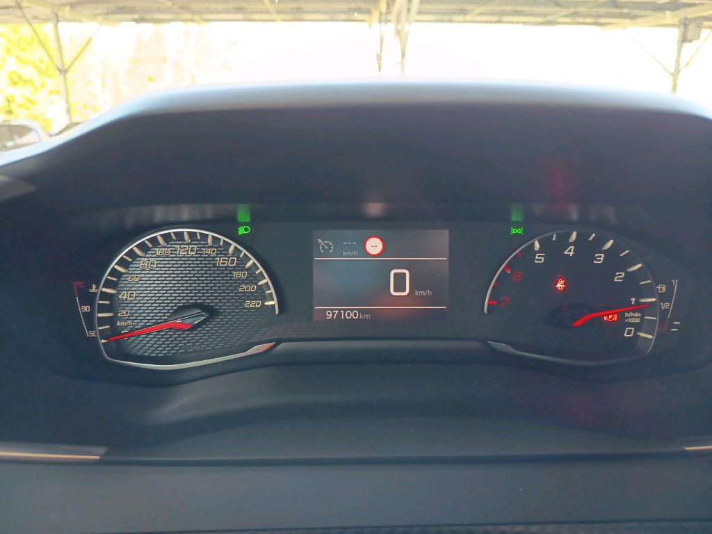 Peugeot 2008 BlueHDi 110 S&S BVM6 Active Pack 2021