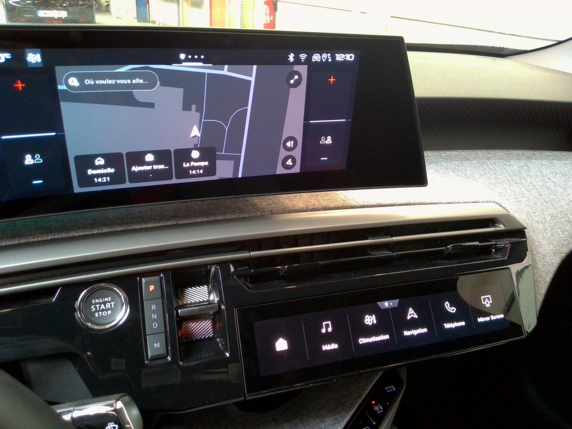 Peugeot 3008 Hybrid 136 e-DCS6 Allure 2024
