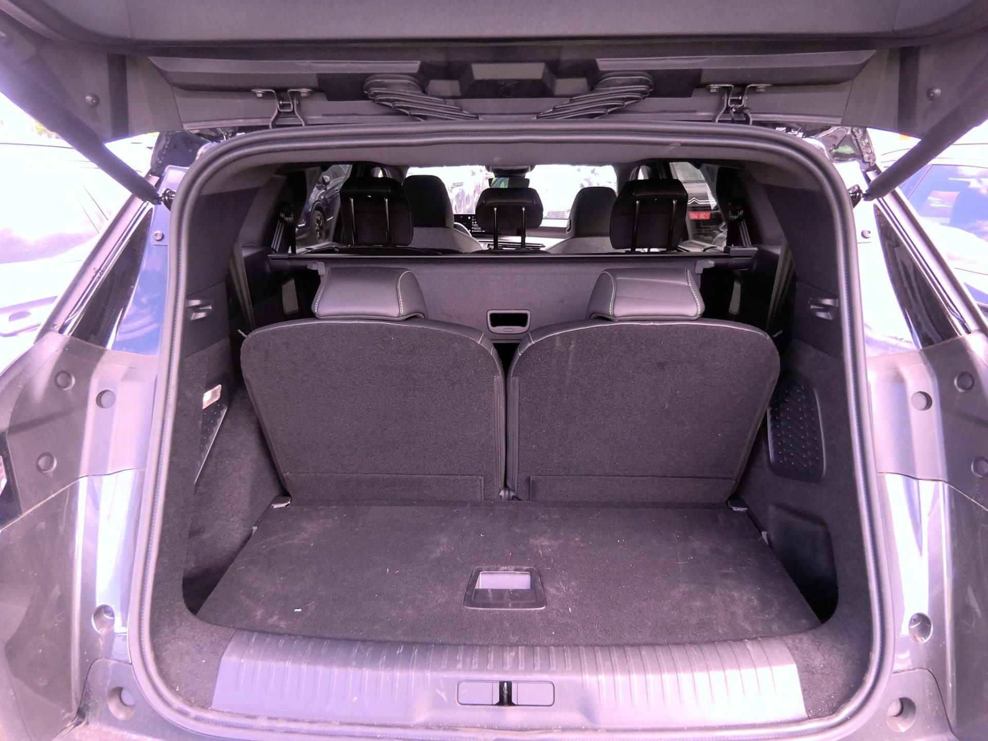 Peugeot 5008 Hybrid 136 e-DCS6 GT 2025