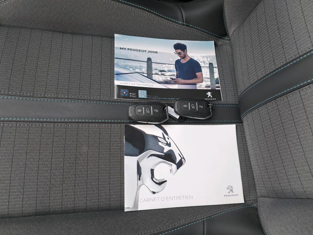 Peugeot 2008 PureTech 130 S&S EAT8 Allure Business 2021