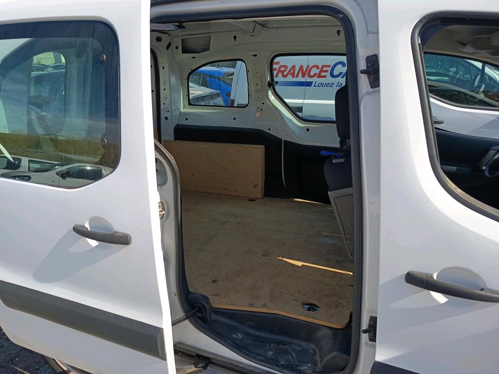 Peugeot PARTNER FOURGON STANDARD 1.6 BLUEHDI 75 BVM5 PREMIUM 2018