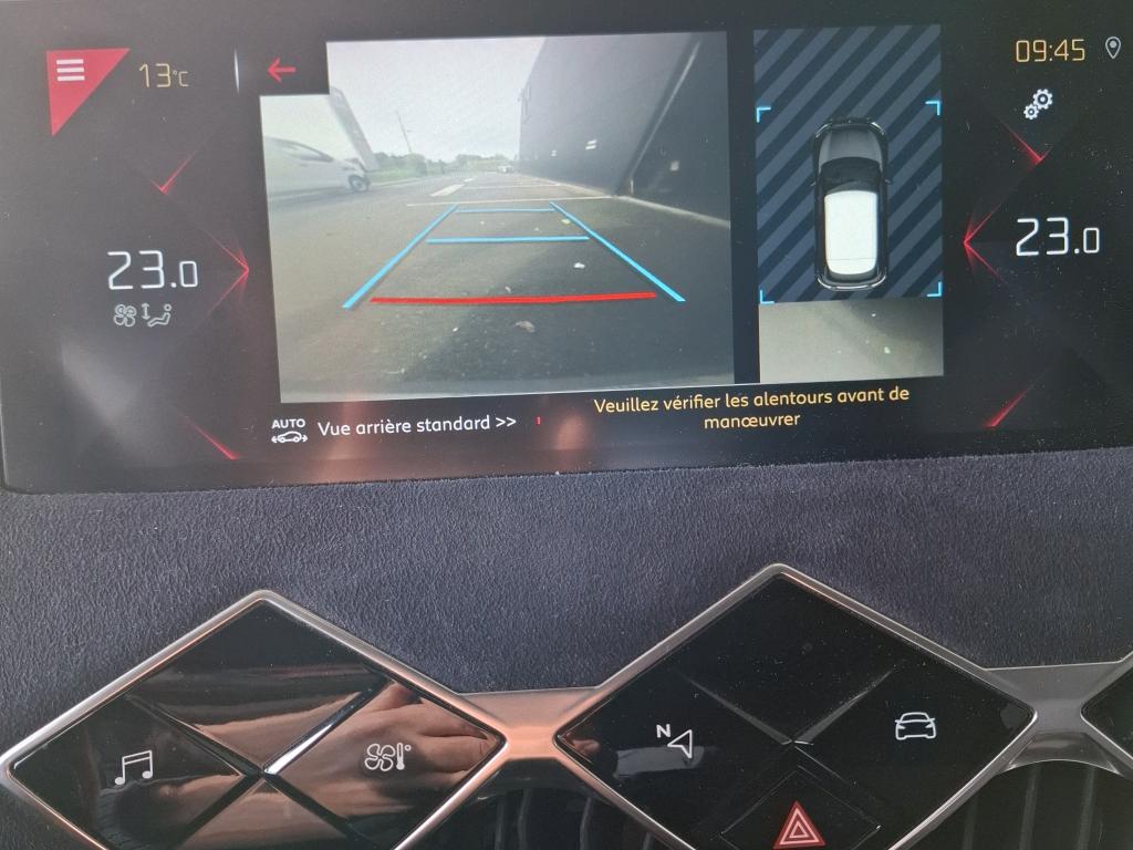 DS DS3 Crossback BlueHDi 130 EAT8 Ines de la Fressange Paris 2021