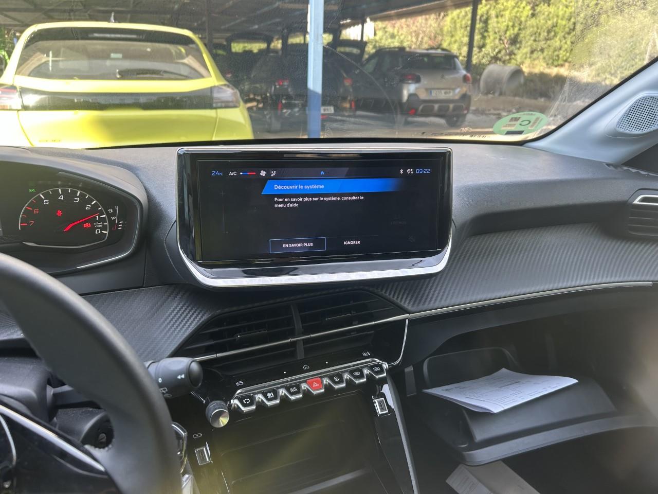 Foto Peugeot 208 11