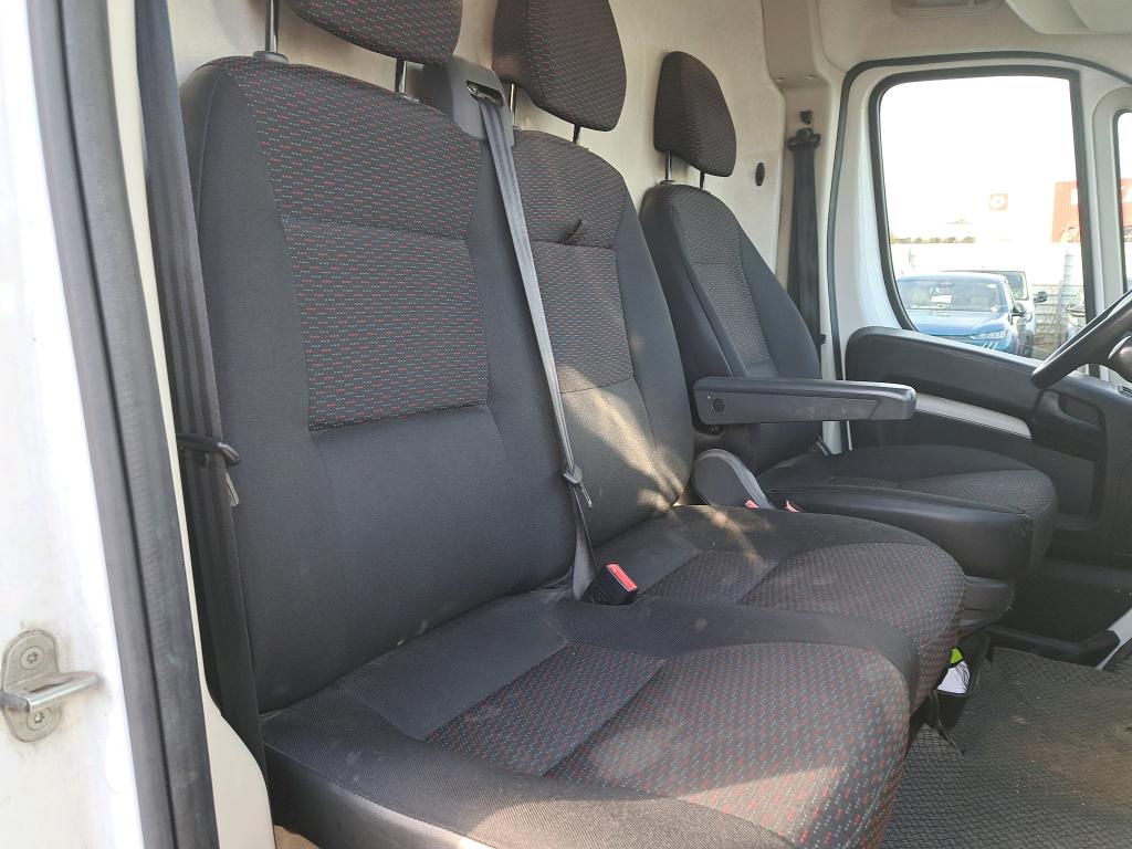 Peugeot BOXER TOLE 333 L2H2 BLUEHDI 140 S&S ASPHALT 2019