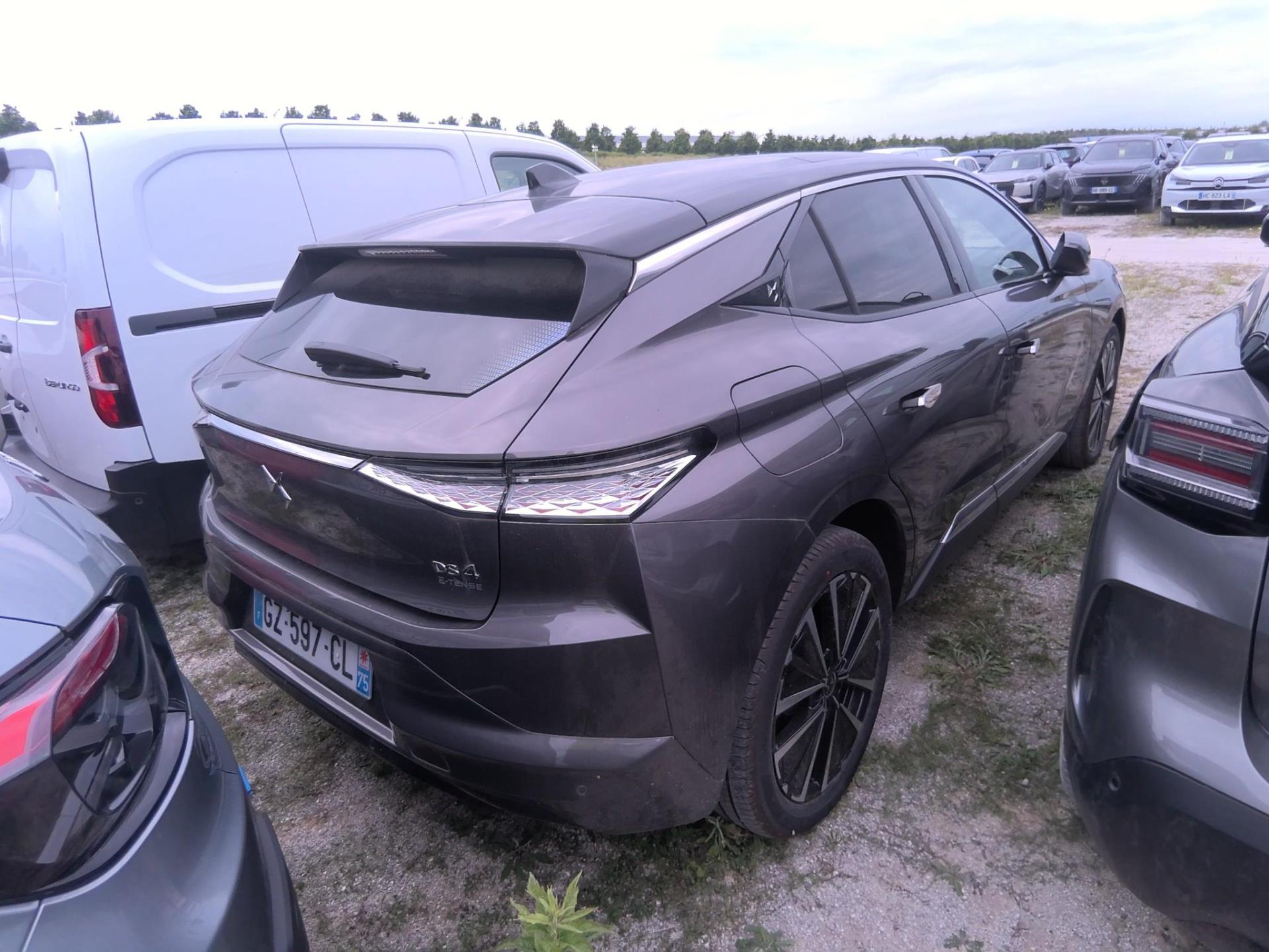 DS N°4 E-Tense Pallas 2024