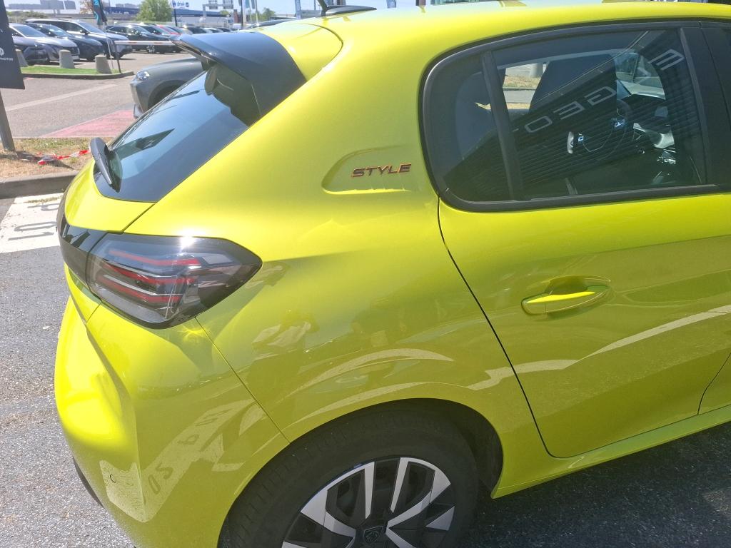Peugeot 208 Hybrid 110 ch e-DCS6 Style 2025