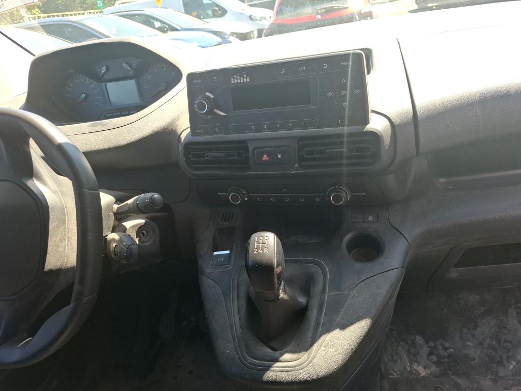 Peugeot PARTNER FOURGON STANDARD 650 KG BLUEHDI 100 S&S BVM5 PREMIUM 2019