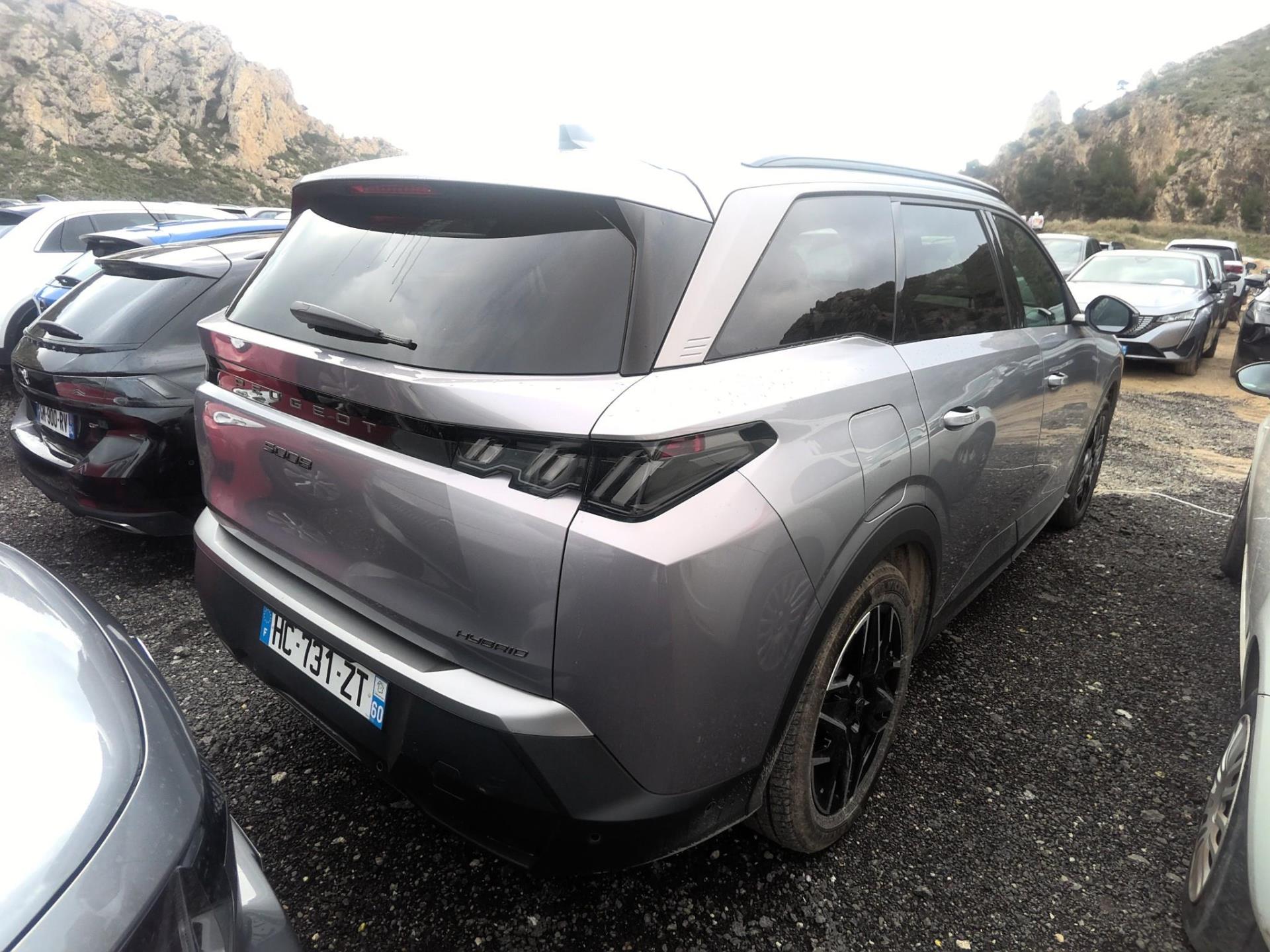 Peugeot 5008 Hybrid 145 ch e-DCS6 Allure 2025