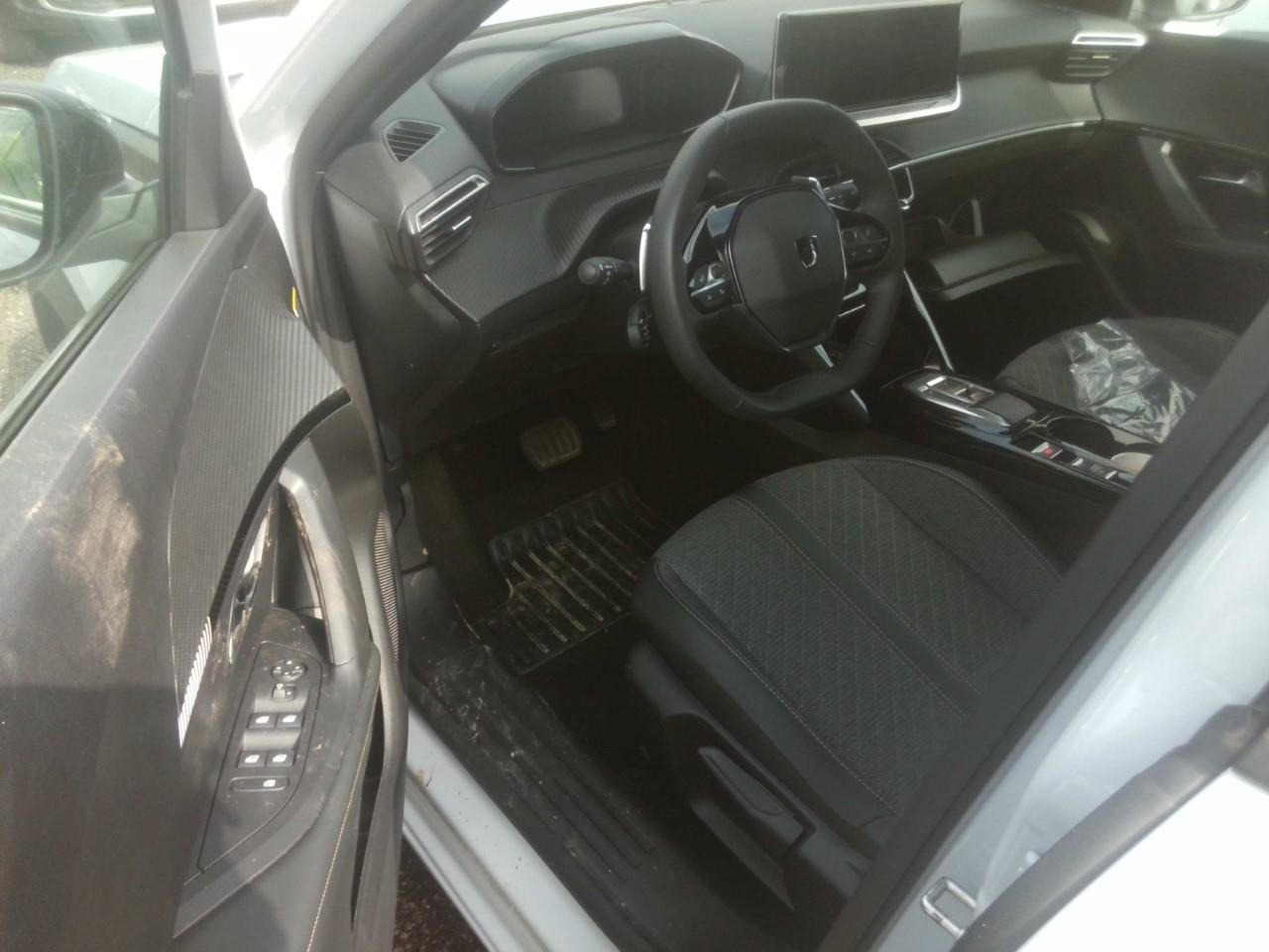 Foto Peugeot 2008 3