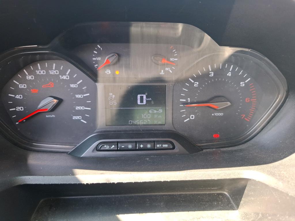Peugeot PARTNER FOURGON LONG 950 KG BLUEHDI 100 S&S BVM5 PREMIUM 2019