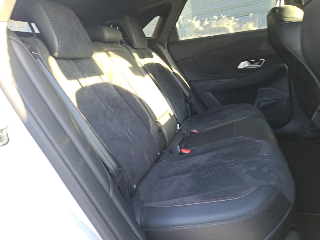 DS DS7 Crossback BlueHDi 130 EAT8 Performance Line+ 2021