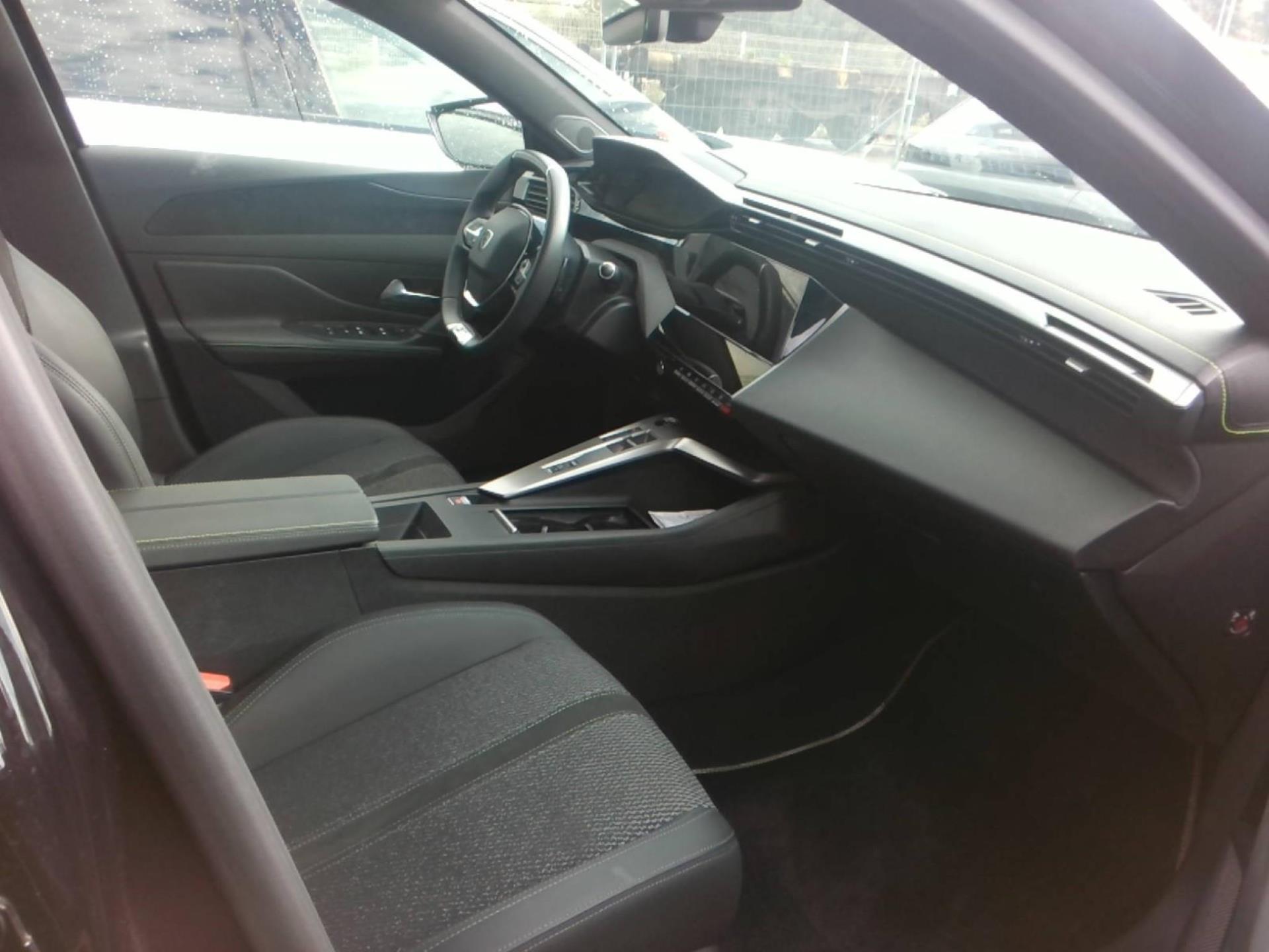 Peugeot 408 Plug-in Hybrid 225 ch e-DCS7 GT 2026
