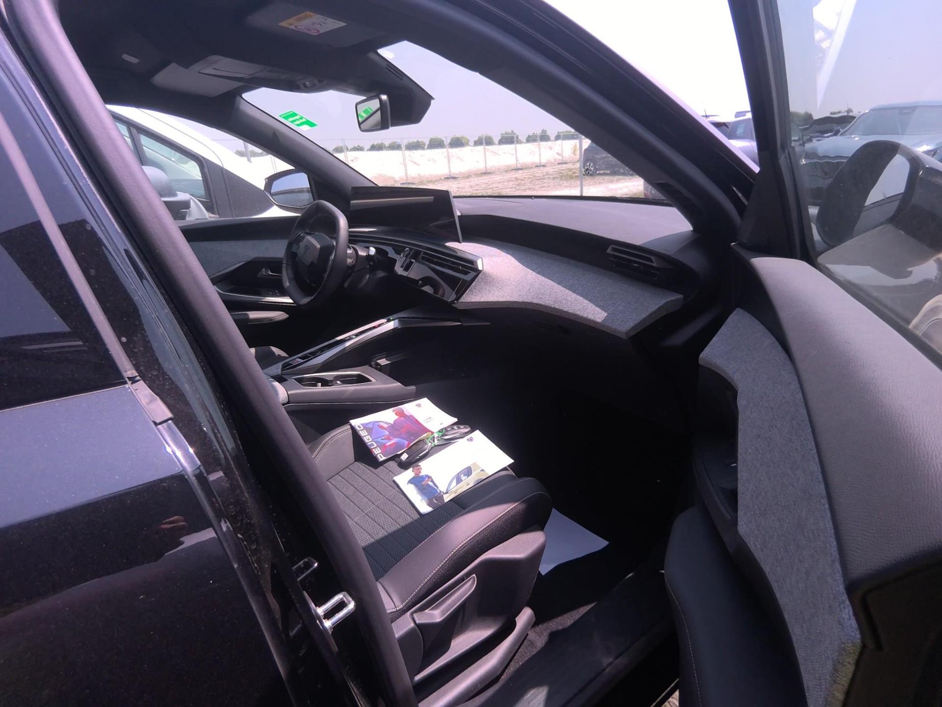 Peugeot 3008 Hybrid 136 e-DCS6 Allure 2024