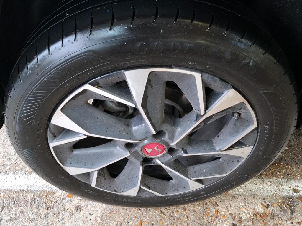 DS DS3 Crossback PureTech 130 EAT8 Performance Line+ 2023