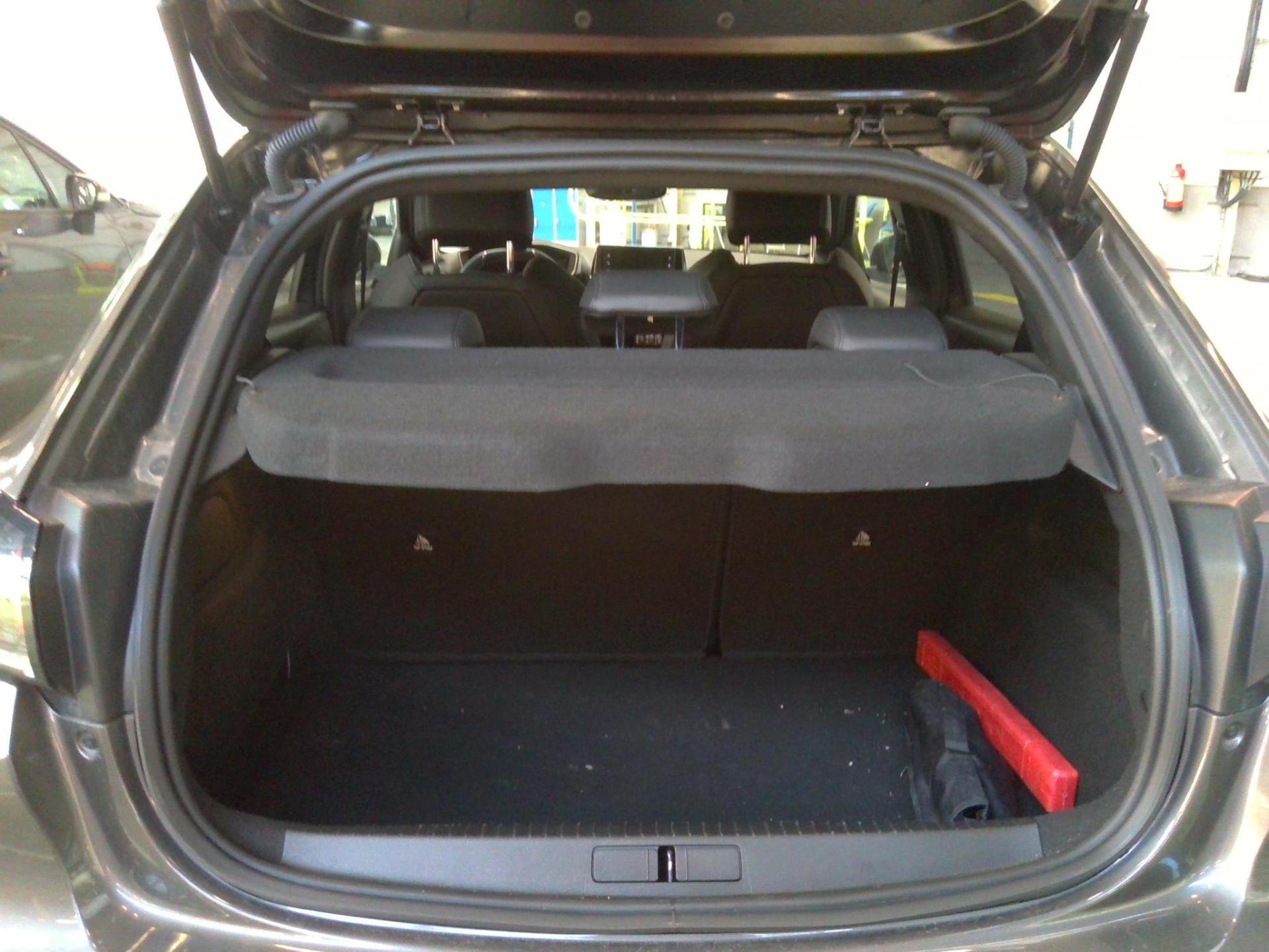 Peugeot 208 BlueHDi 100 S&S BVM6 GT 2023