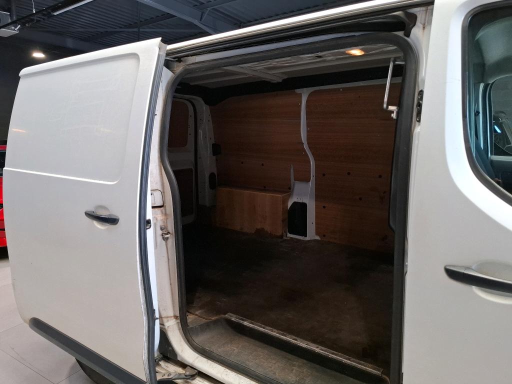Peugeot EXPERT FGN TOLE STANDARD 2.0 BLUEHDI 120 S&S BVM6 PREMIUM 2018