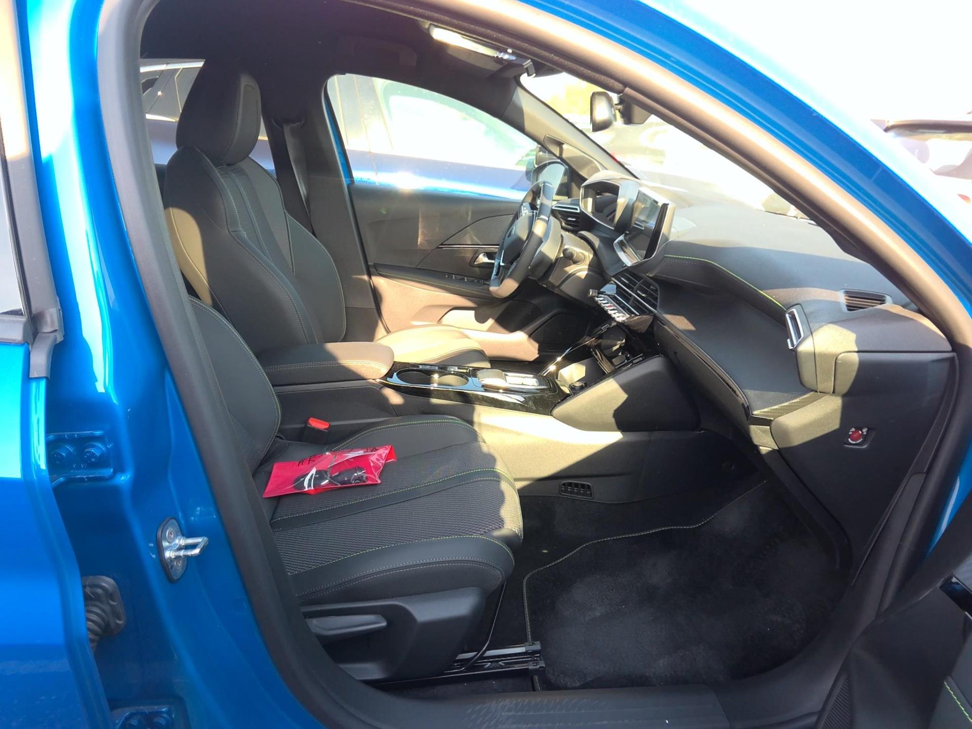 Peugeot 208 Hybrid 145 ch e-DCS6 GT 2026