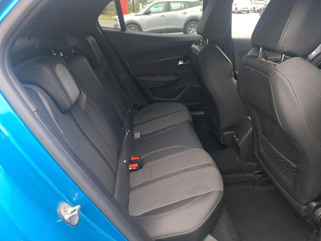 Peugeot 2008 PureTech 130 S&S EAT8 GT 2022