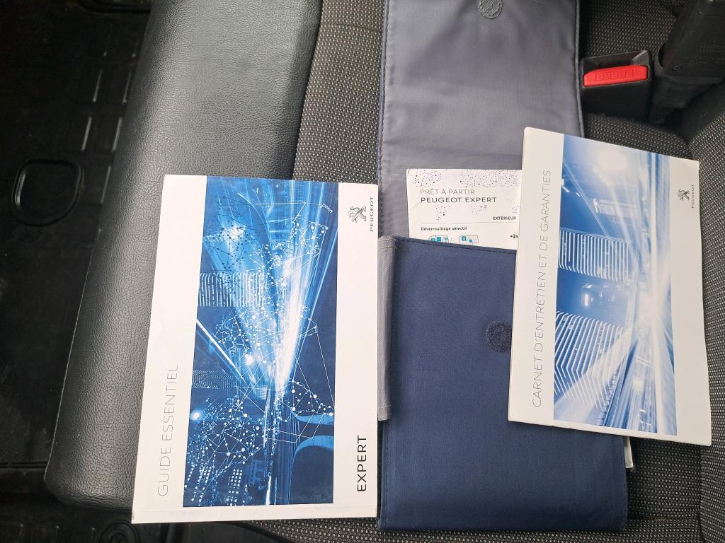 Peugeot EXPERT FGN TOLE STANDARD 2.0  BLUEHDI 120 S&S BVM6 PREMIUM 2018