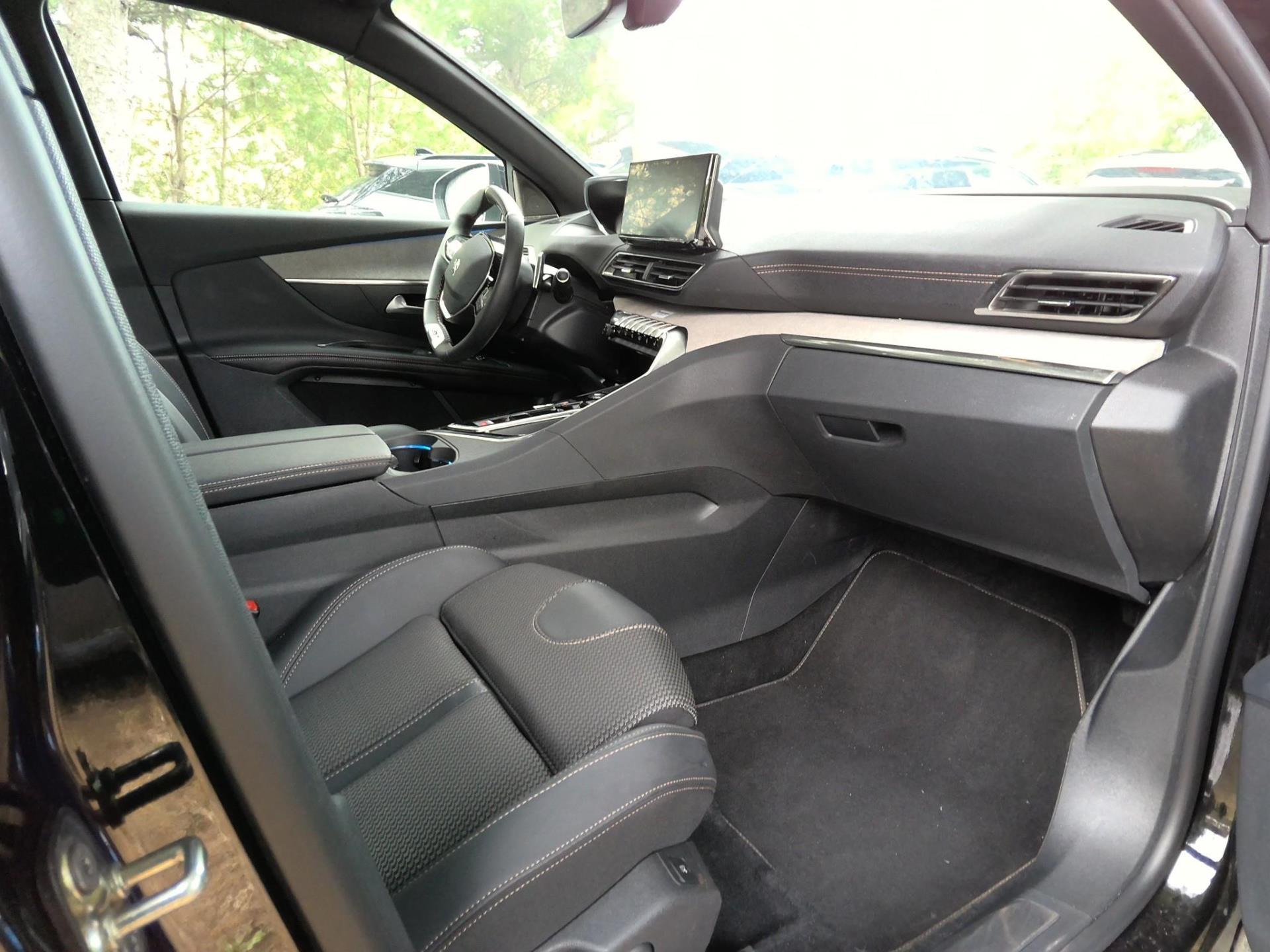 Peugeot 3008 Hybrid 136 e-DCS6 GT 2024