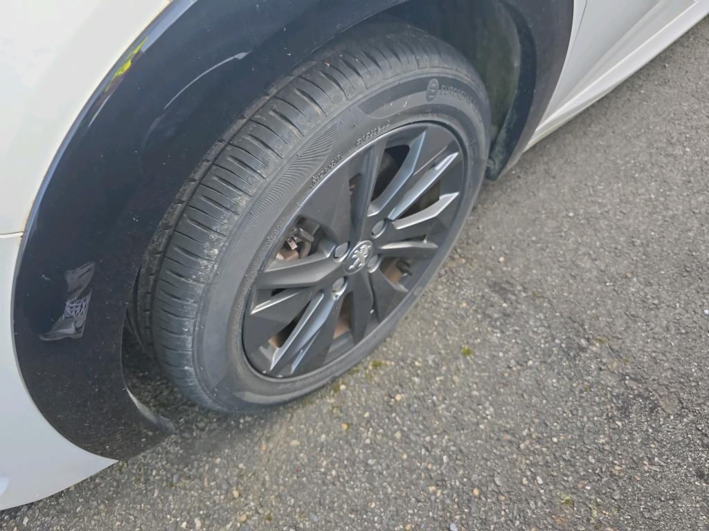 Peugeot 208 ELECTRIQUE 50 KWH 136 ACTIVE BUSINESS R 2021