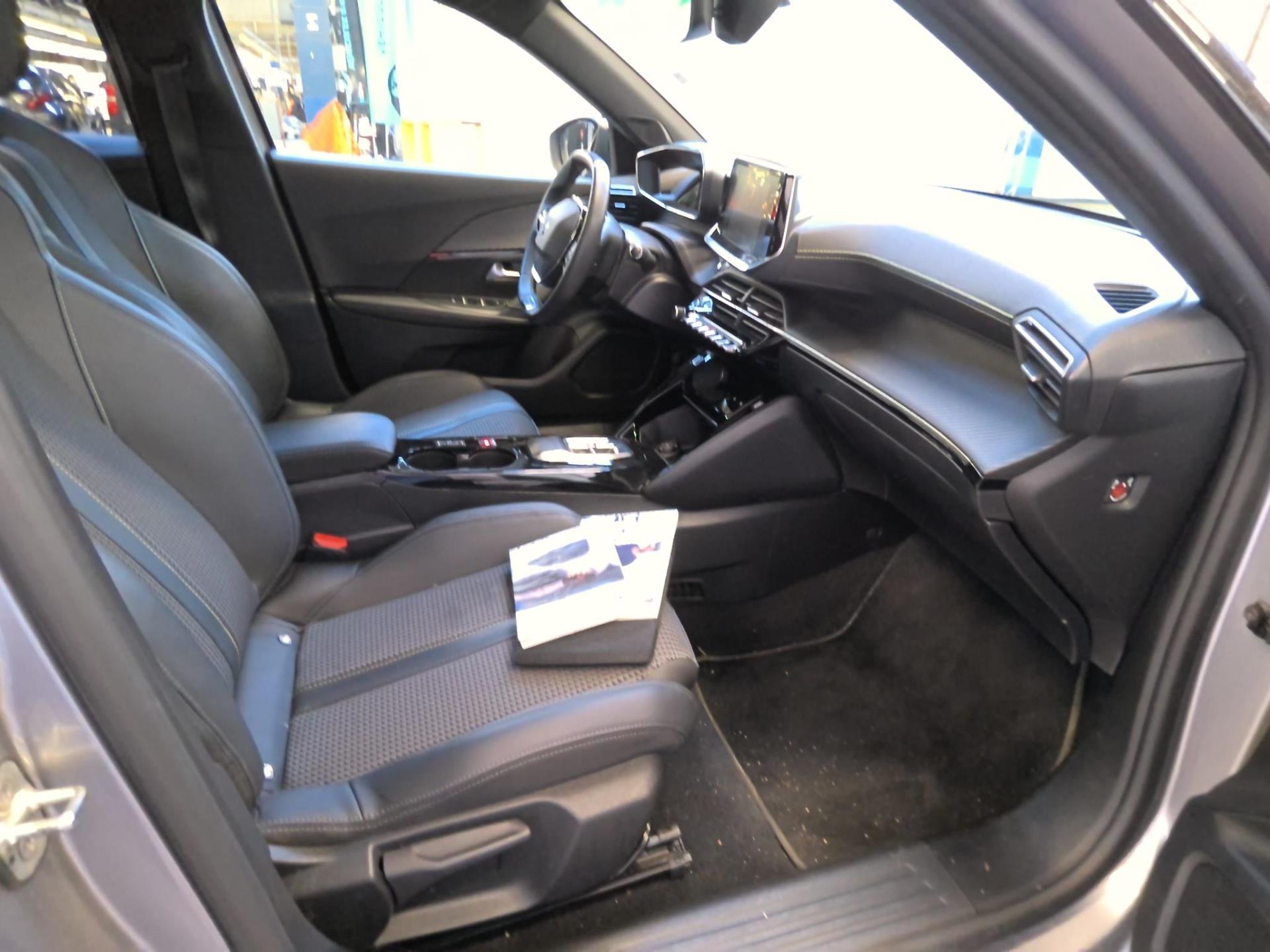 Peugeot 2008 Electrique 136 ch GT 2023
