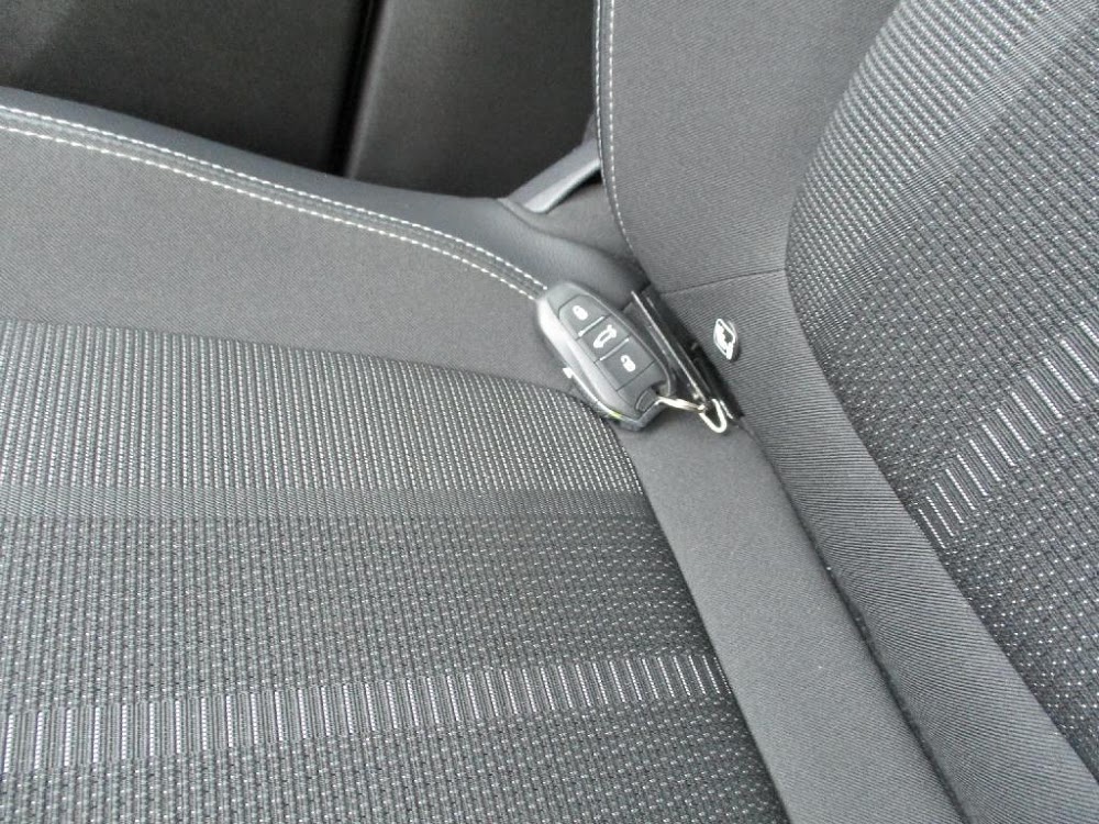 Foto Opel Grandland PHEV 12