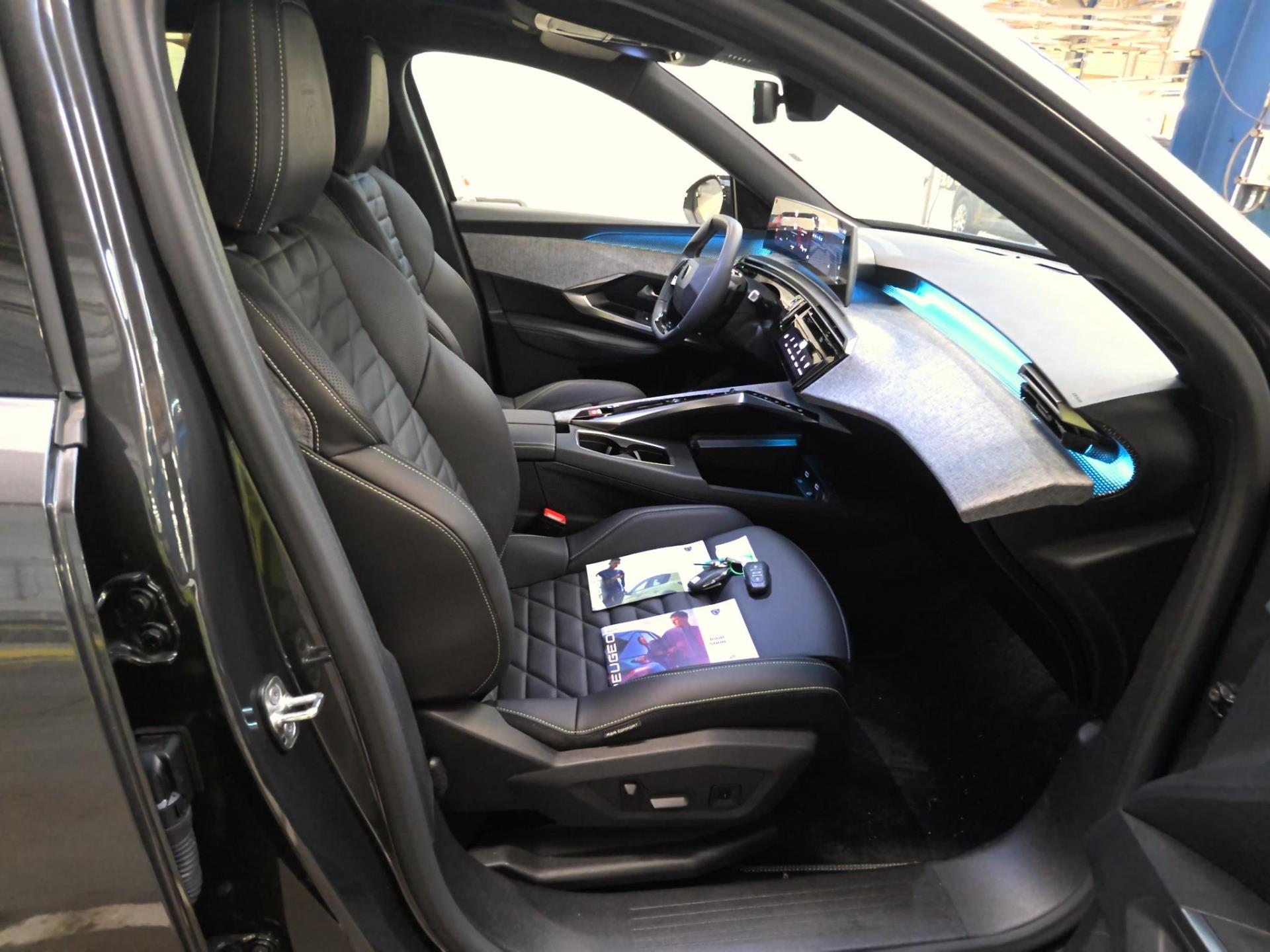 Peugeot 5008 Hybrid 136 e-DCS6 GT 2024