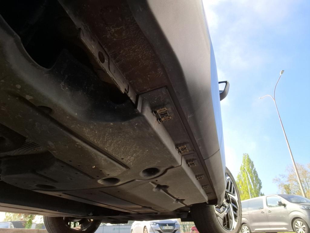 Citroen C4 PureTech 130 S&S EAT8 Shine 2022