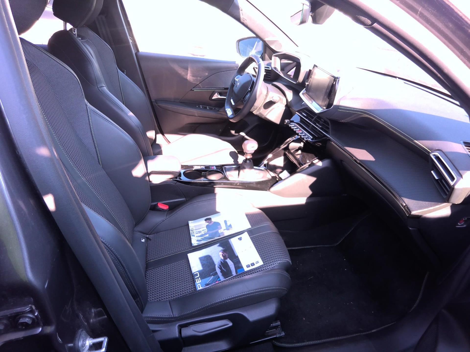 Peugeot 208 BlueHDi 100 S&S BVM6 GT 2023