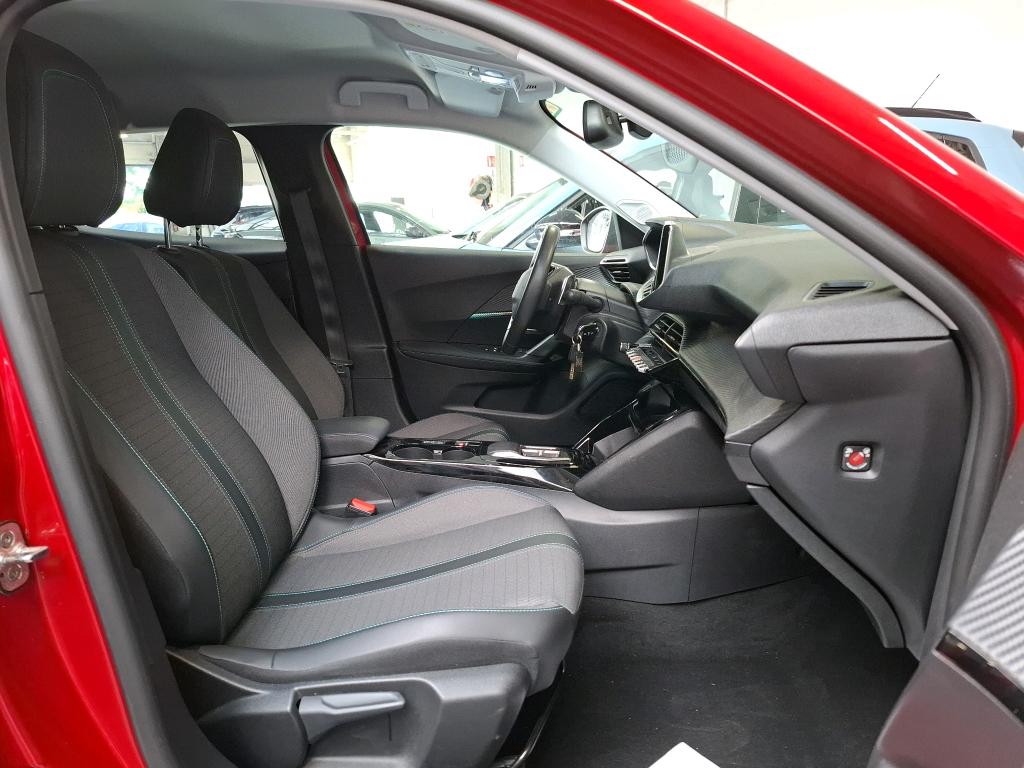 Peugeot 2008 PureTech 130 S&S EAT8 Allure 2022