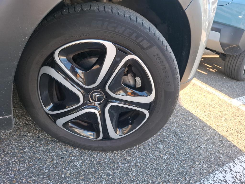 Citroen C3 PureTech 83 ch BVM5 You 2024