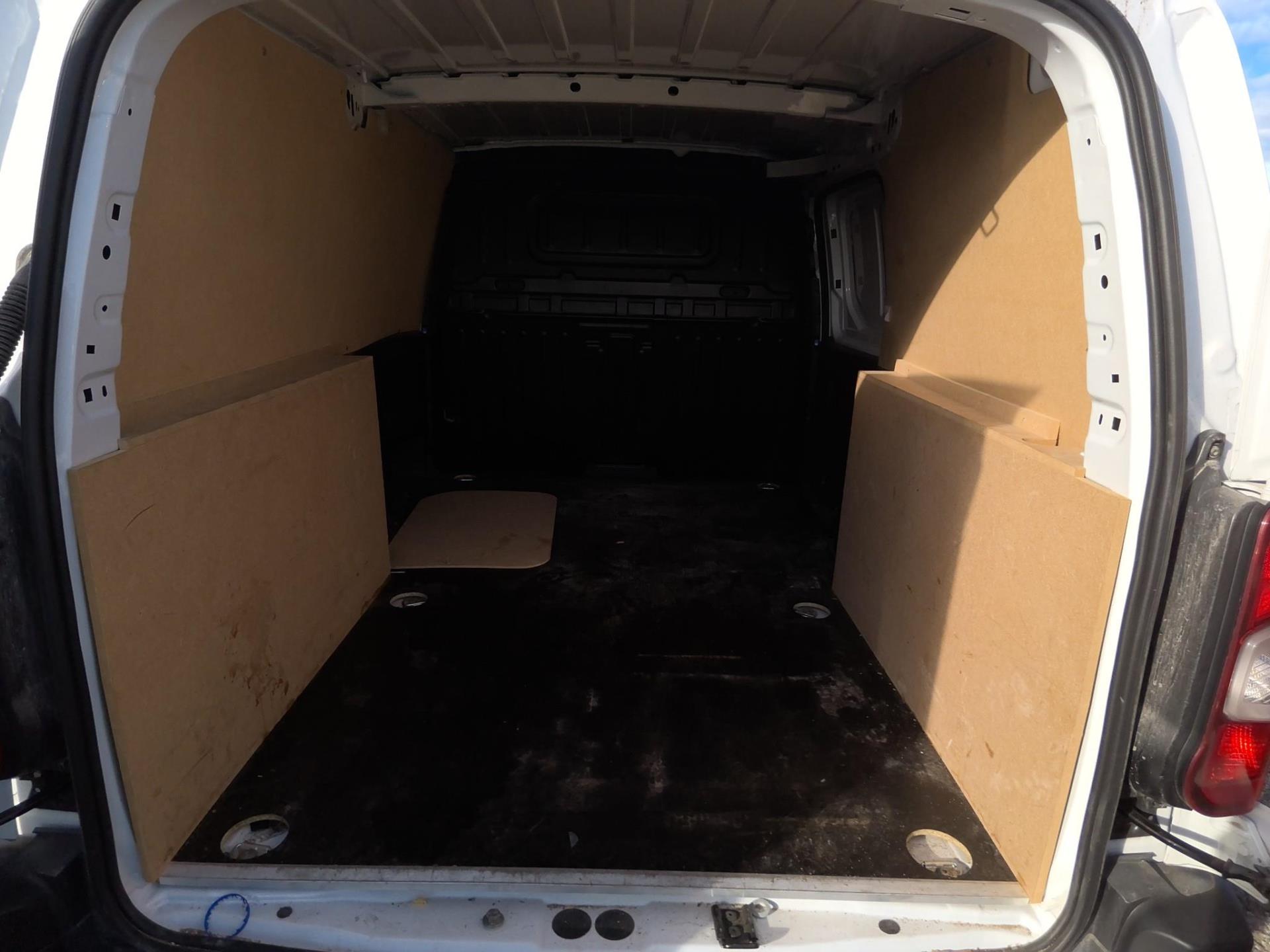 Citroen BERLINGO VAN TAILLE XL 950KG BLUEHDI 100 S&S BVM6  2023