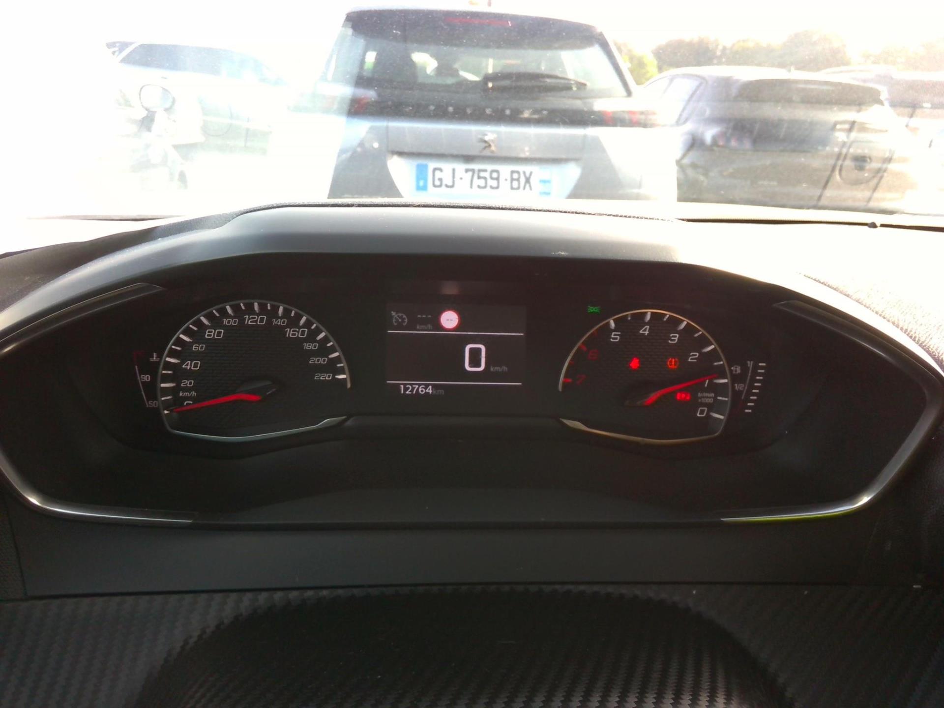 Peugeot 2008 PureTech 100 S&S BVM6 Style 2022
