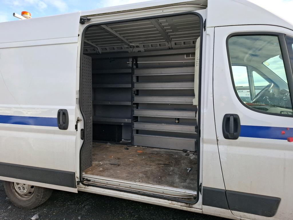 Peugeot BOXER TOLE 335 L2H2 BLUEHDI 140 S&S ASPHALT 2022