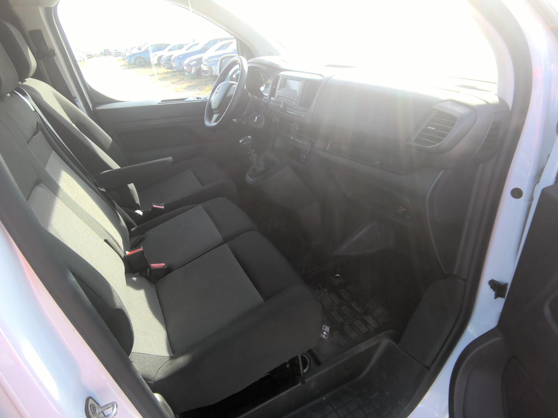 Opel VIVARO FGN TAILLE M BLUEHDI 120 S&S BVM6 2024