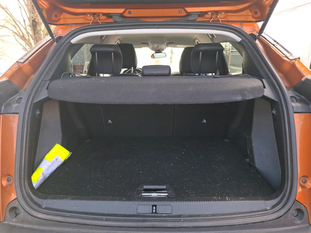 Peugeot 2008 BlueHDi 130 S&S EAT8 Allure 2021
