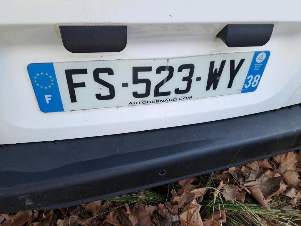 Peugeot PARTNER FOURGON STANDARD 650 KG BLUEHDI 100 S&S BVM5 PREMIUM 2020