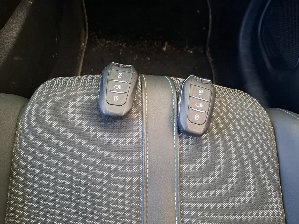Peugeot 208 PureTech 100 S&S BVM6 GT 2023