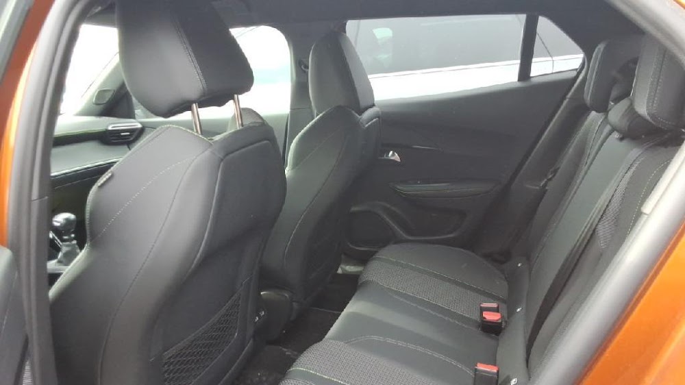 Foto Peugeot 2008 10