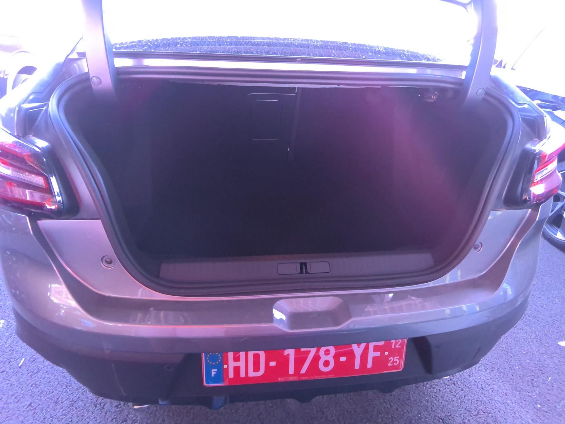 Citroen C4 X Hybride 145 e-DCS6 Max 2025