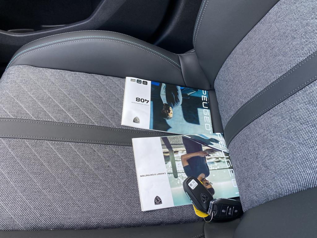 Peugeot 408 PHEV 225 e-EAT8 Allure Pack 2023