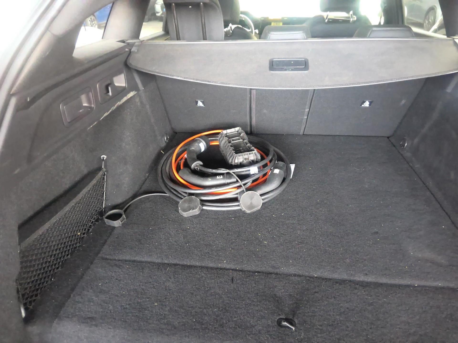 Peugeot 308 SW Plug-in Hybrid 195 ch e-DCS7 GT 2026