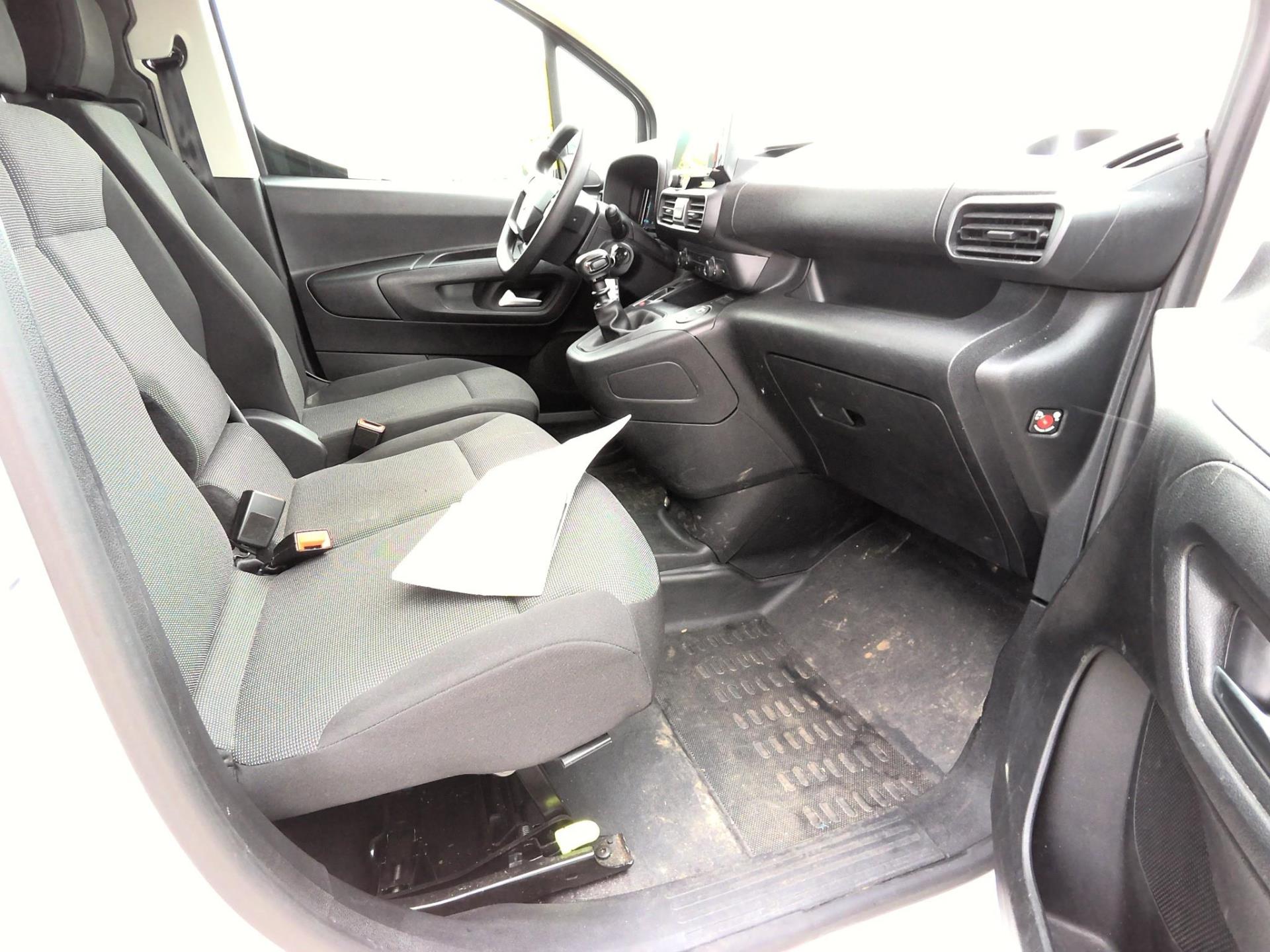 Citroen BERLINGO VAN TAILLE XL 950KG BLUEHDI 100 S&S BVM6 2024