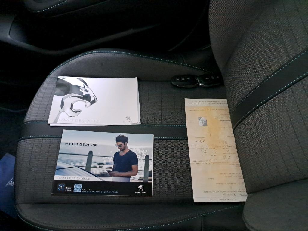 Peugeot 208 PureTech 100 S&S EAT8 Allure Pack 2021