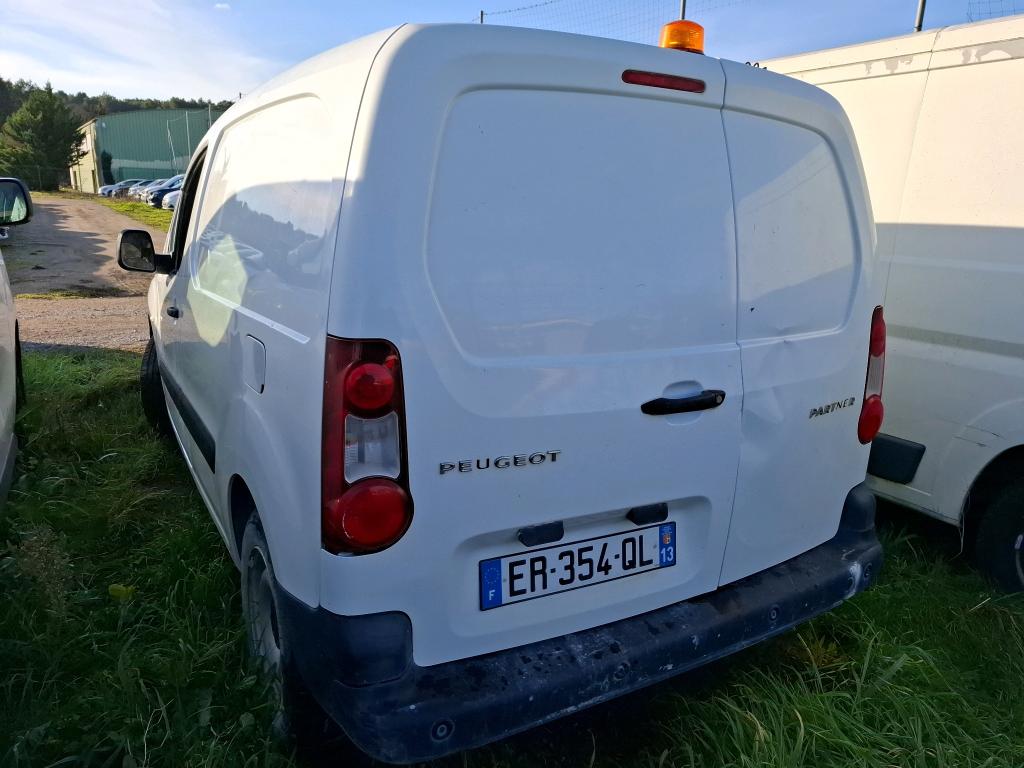 Peugeot PARTNER FOURGON STANDARD 1.6 BLUEHDI 100 BVM5 PREMIUM 2017