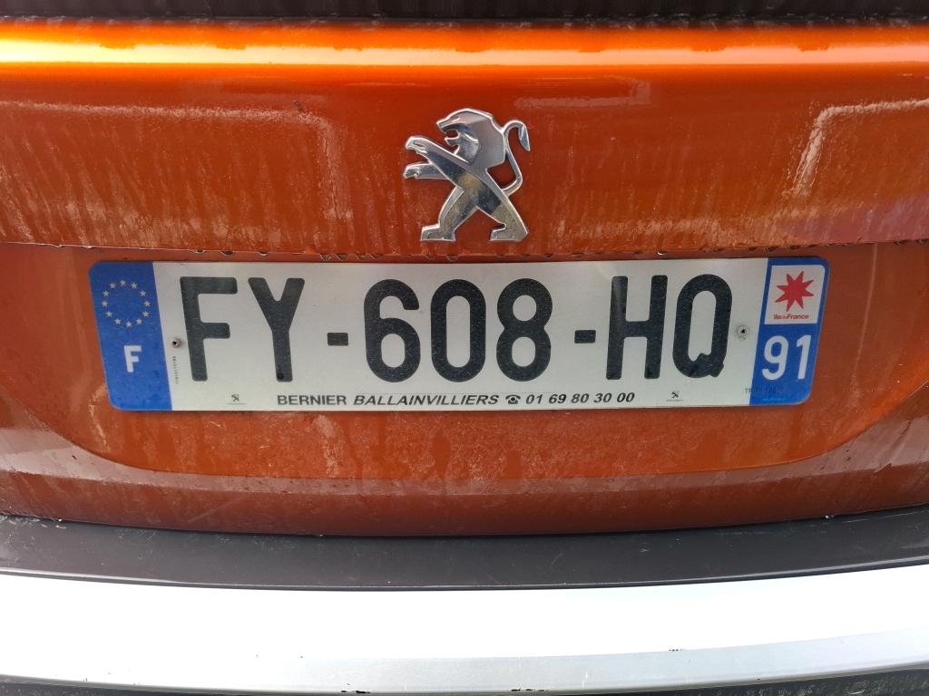 Peugeot 2008 BlueHDi 130 S&S EAT8 Active Business 2021