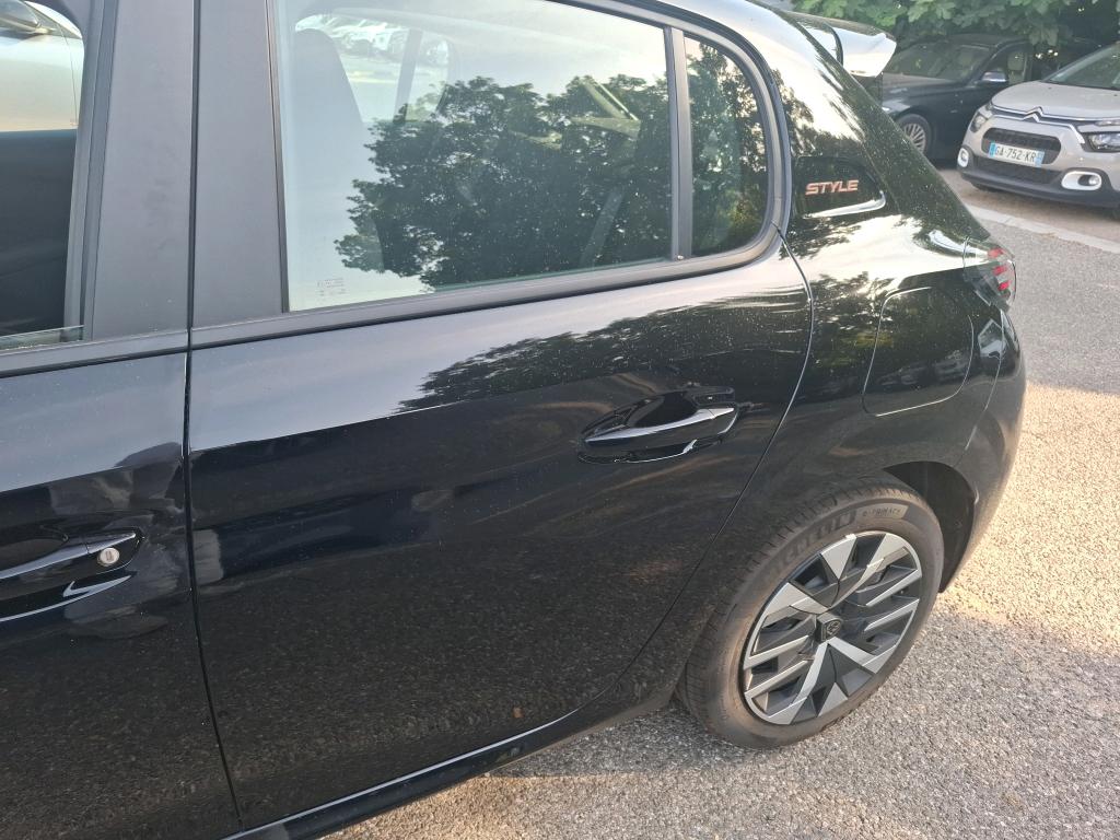 Peugeot 208 Hybrid 110 ch e-DCS6 Style 2025