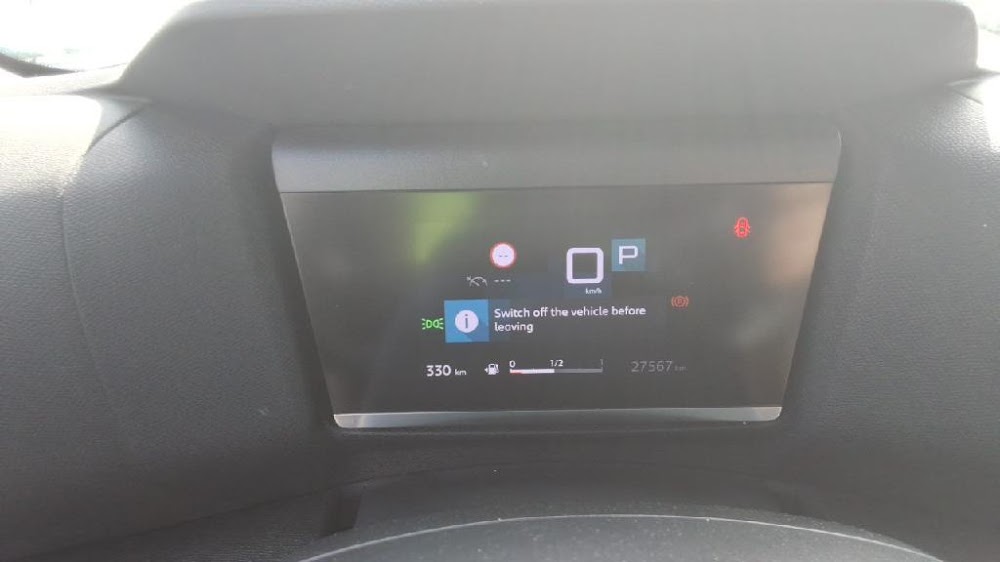 Foto Citroën C4 X 3