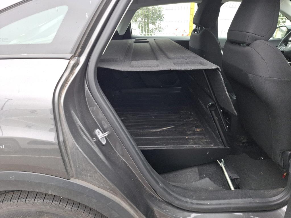 Citroen C4 SOCIETE PURETECH 130 S&S EAT8 FEEL NAV BUSINESS R 2023